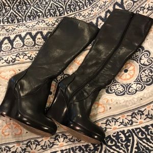 Boots size 8.5 worn once